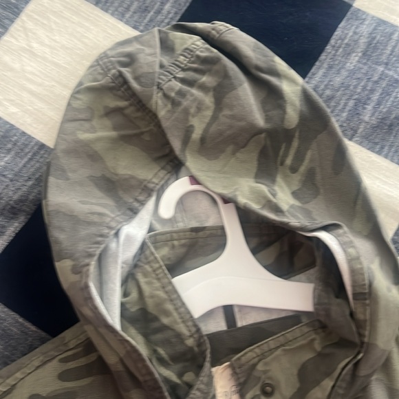 Universal Thread Camo Jacket - Picture 4 of 5